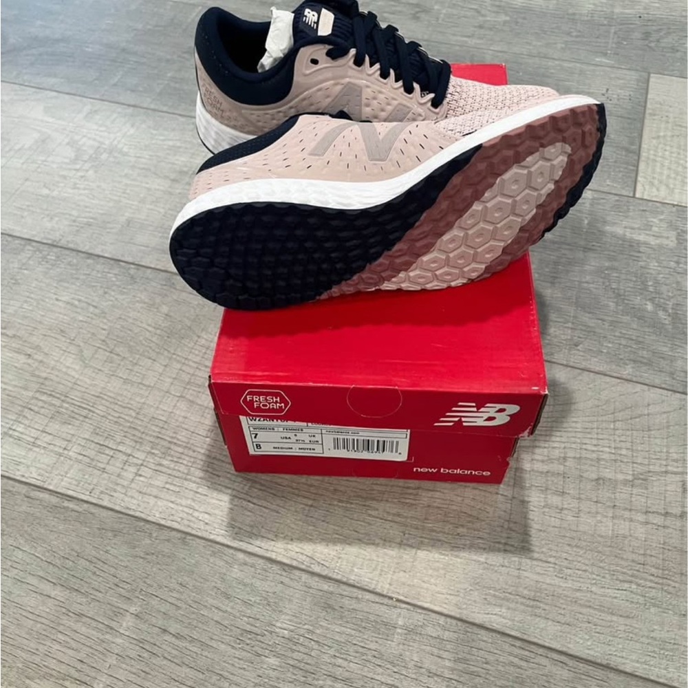 New Balance Women's Zante Pink and Navy Athletic Shoes